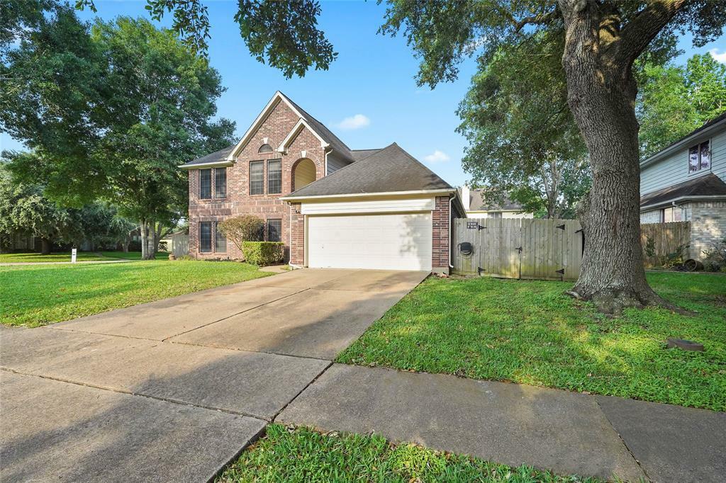 Property Photo:  1324 Shrub Oak Drive  TX 77573 