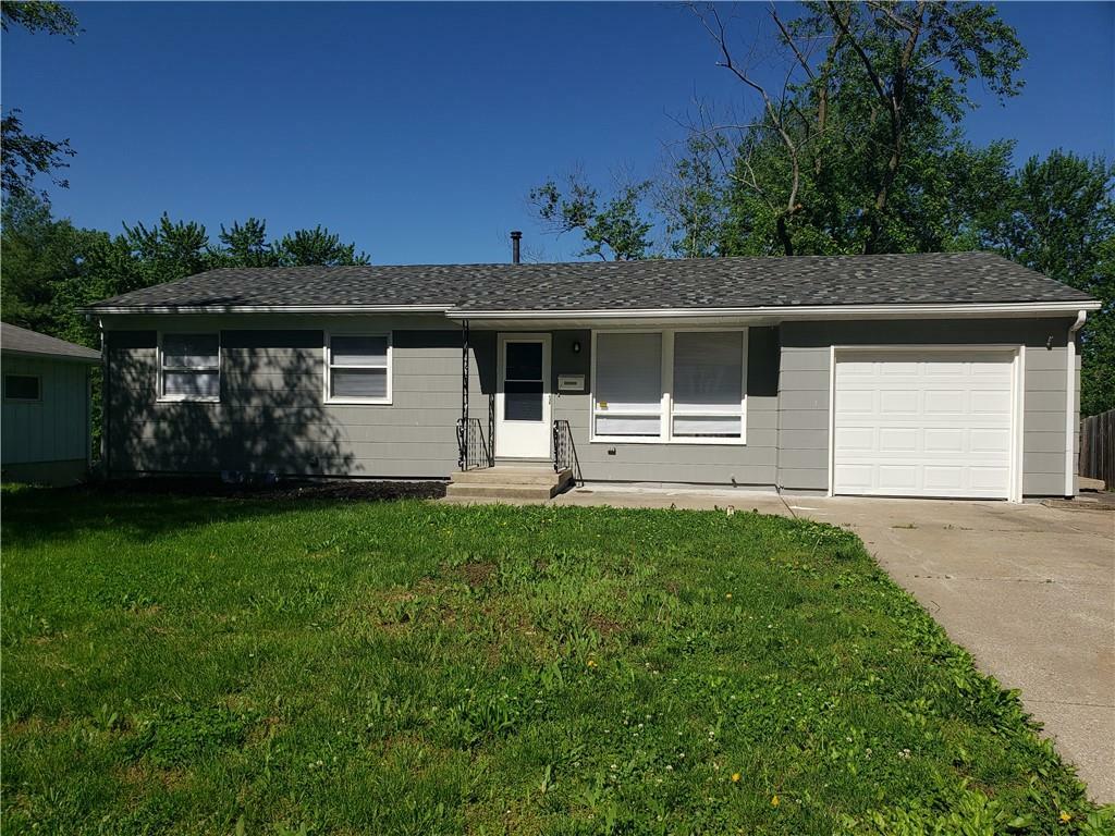 Property Photo: 3204 Englewood Terrace MO 64052