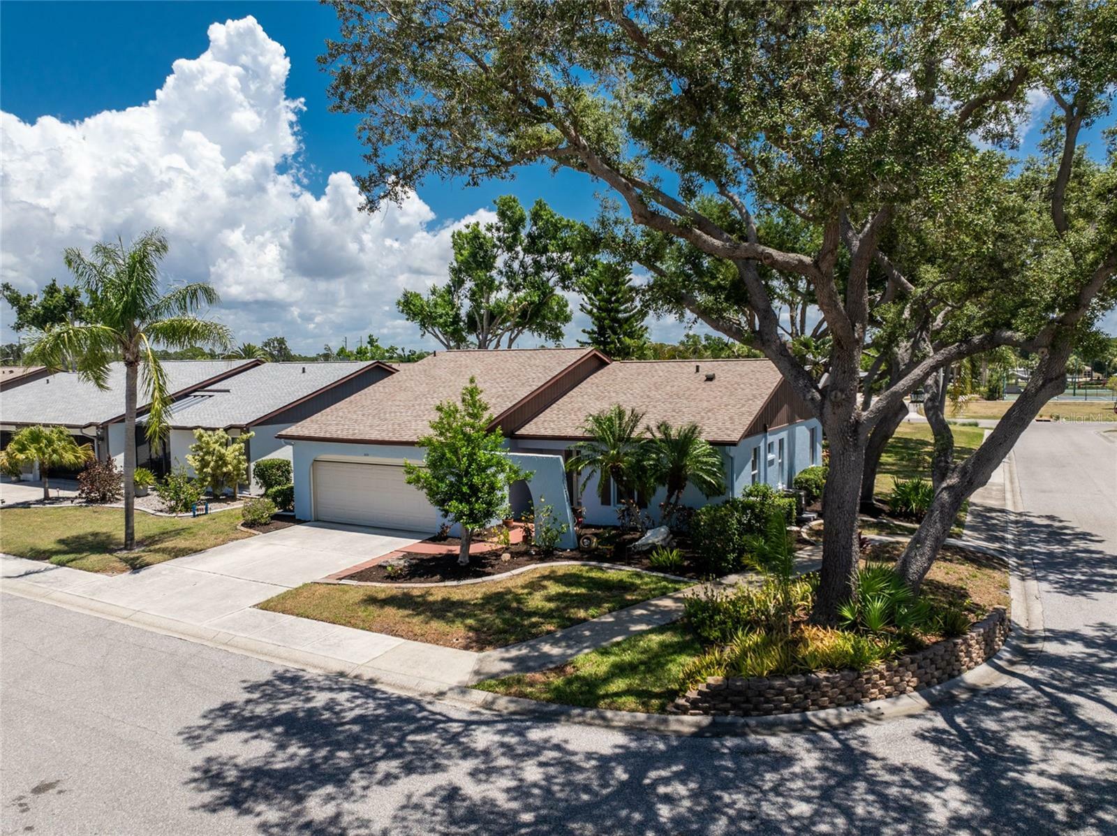 Property Photo: 600 Bramblewood Lane FL 34223