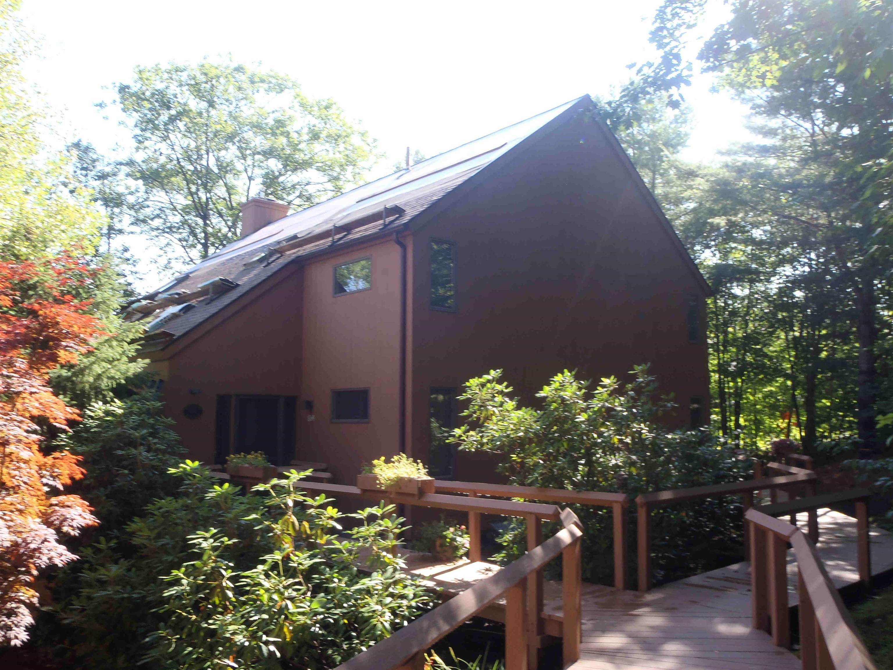 Property Photo:  834 Cove Drive  NH 03753 