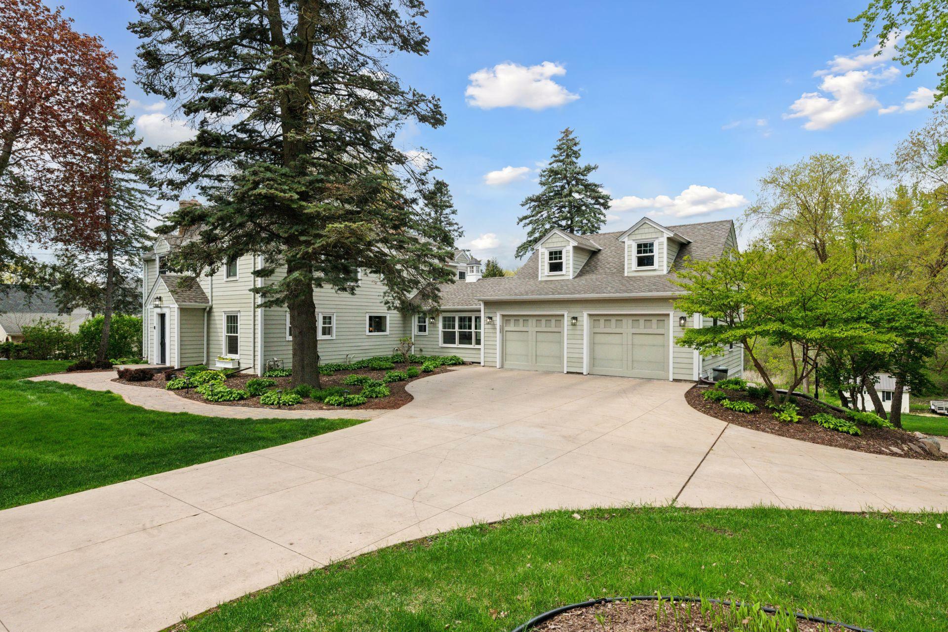 Property Photo: 2526 Crosby Road MN 55391