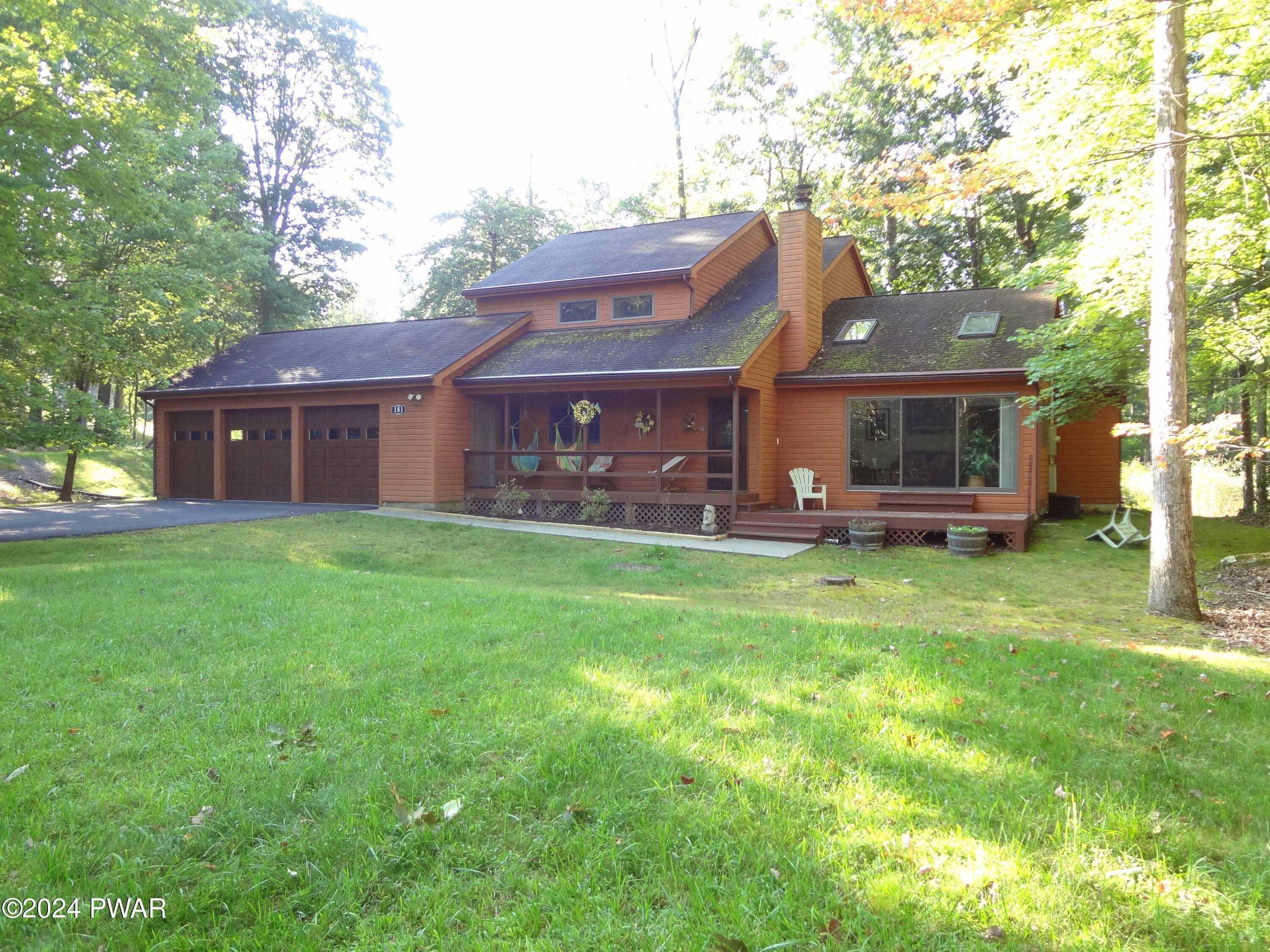 Property Photo:  181 Eastwood Drive  PA 18426 