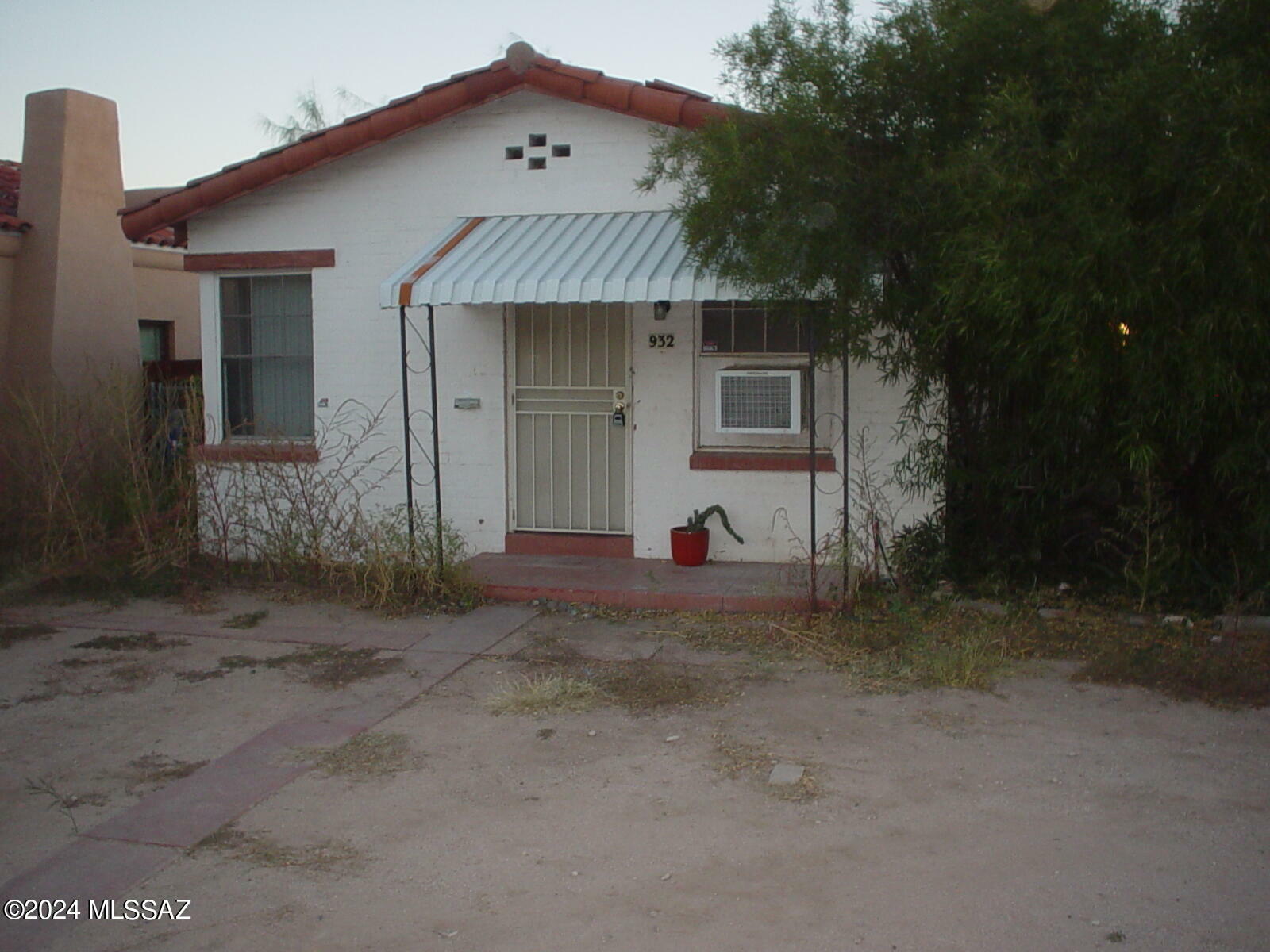 Property Photo:  930 E 7th Street  AZ 85719 