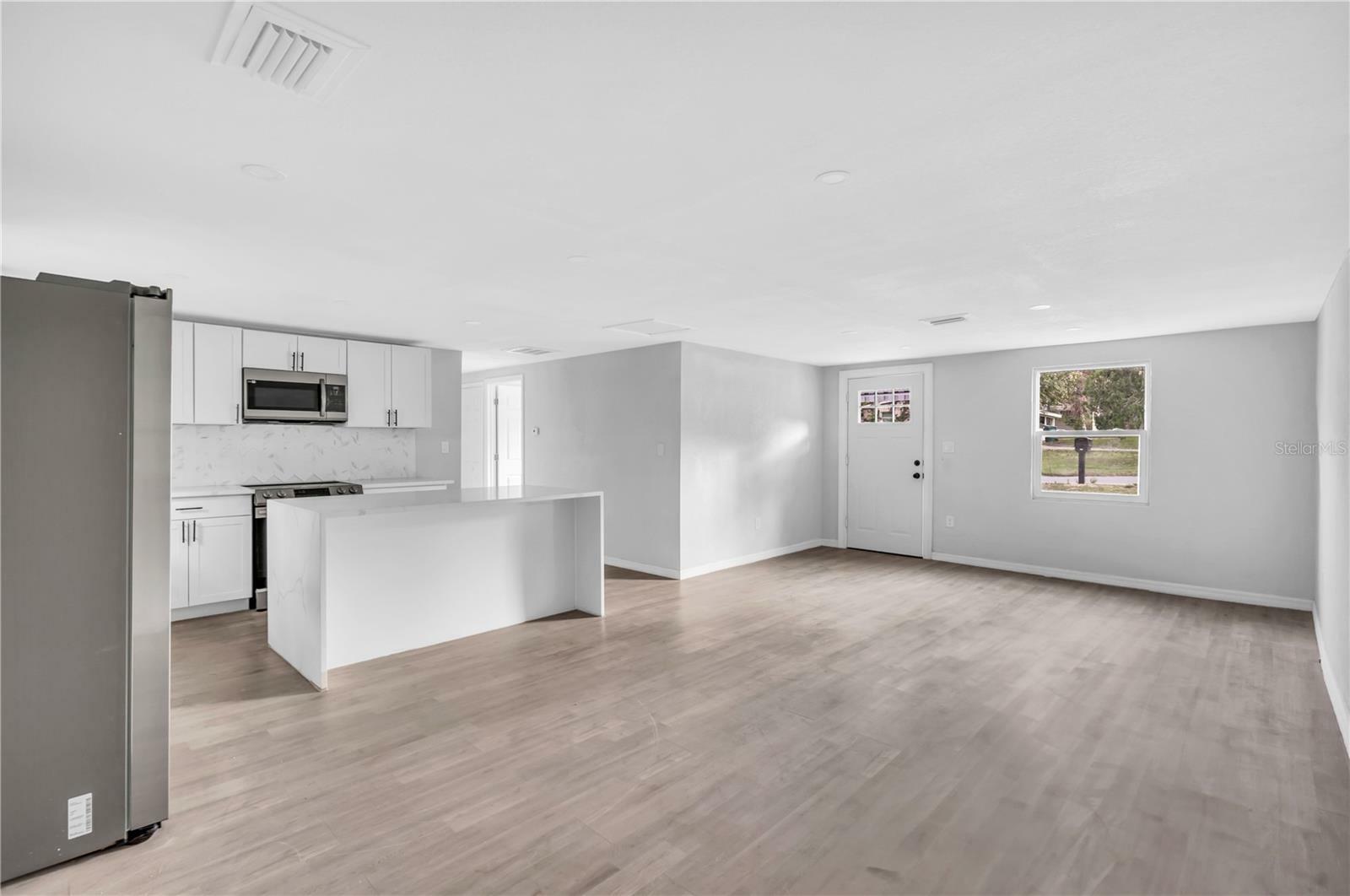 Property Photo: 408 E Palm Street FL 34731