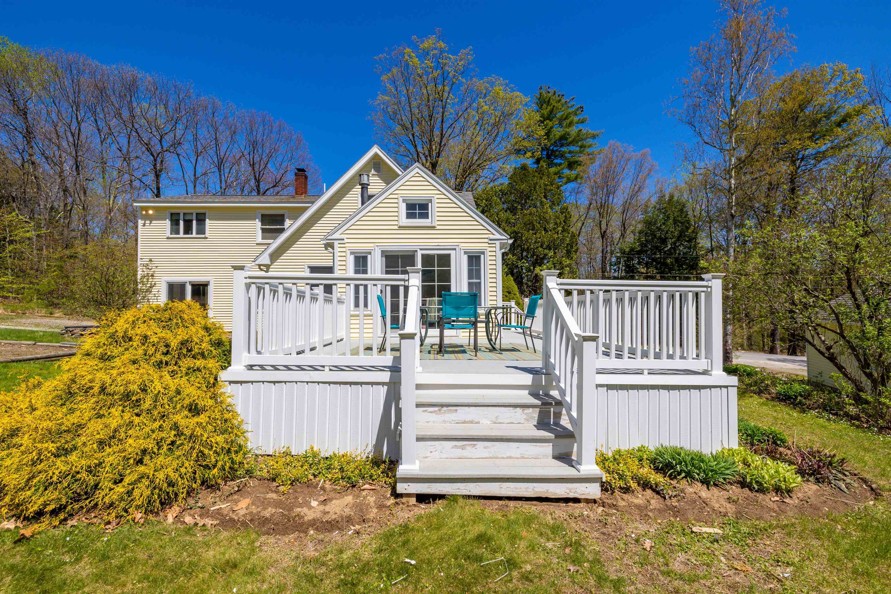 Property Photo:  165 Raccoon Hill Road  NH 03268 