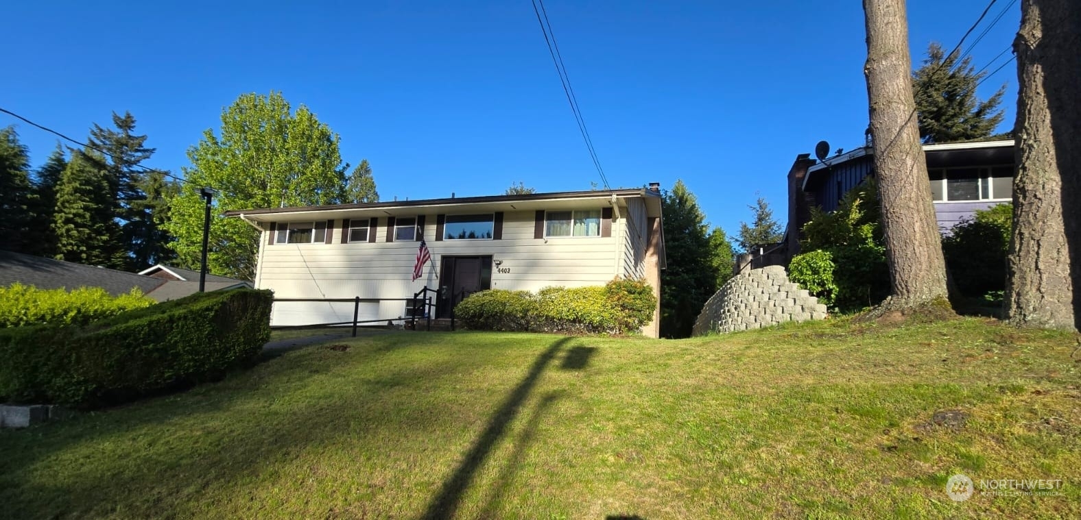 Property Photo:  4403 Thomson Avenue  WA 98203 