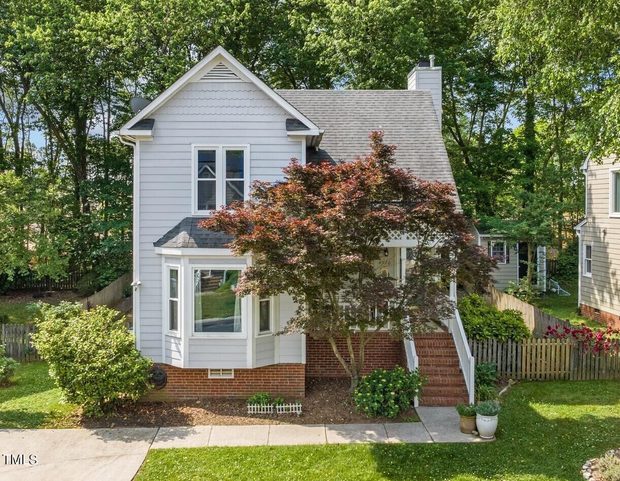 Property Photo: 4920 Royal Adelaide Way NC 27604