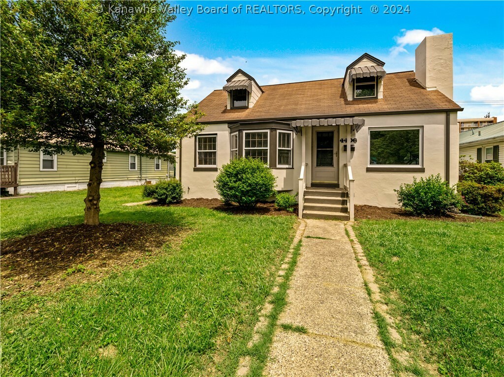 Property Photo: 4406 Venable Avenue SE WV 25304