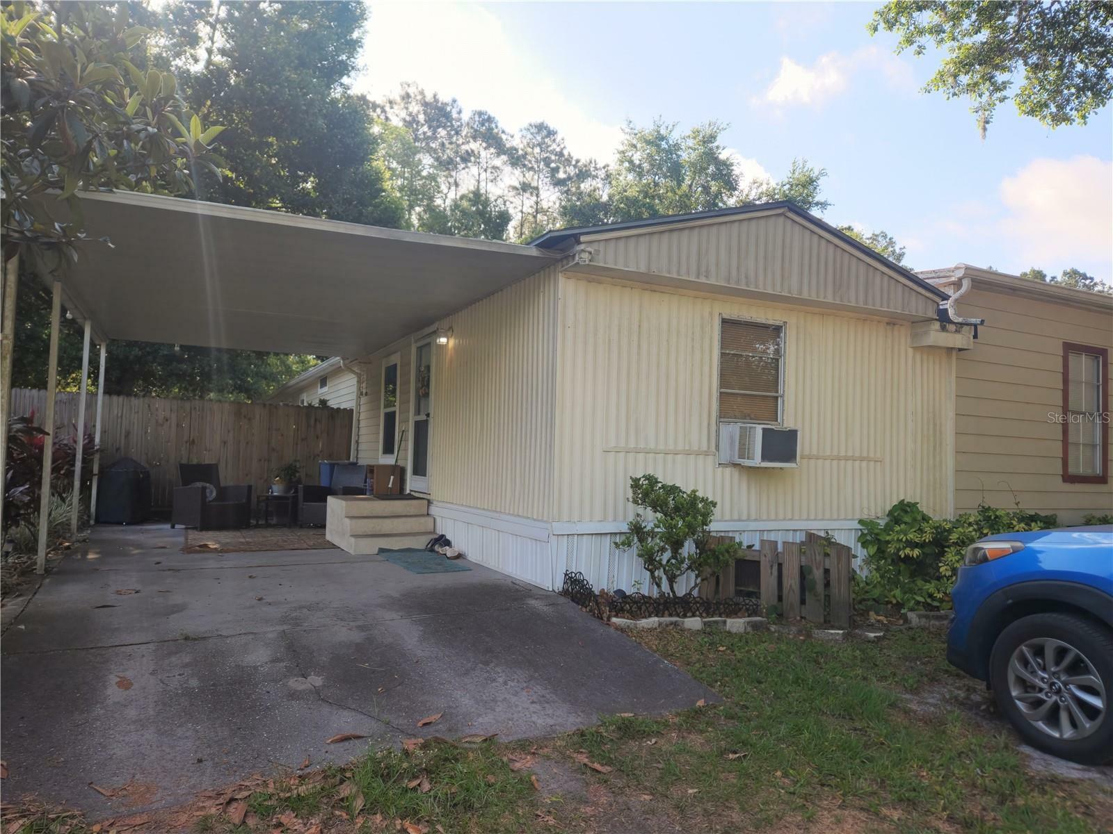 Property Photo:  7434 Rooks Drive  FL 33545 