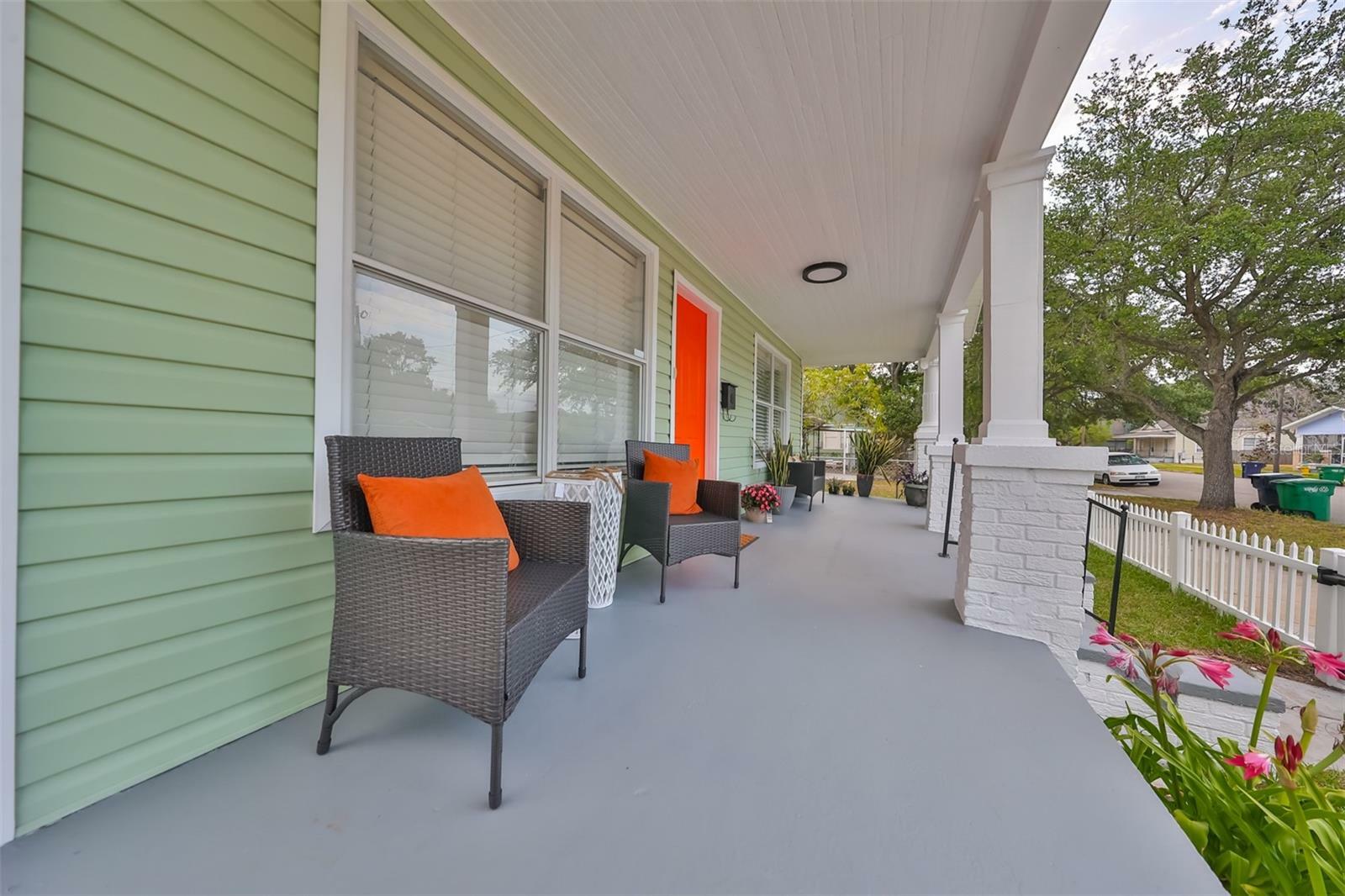 Property Photo:  2212 Stuart Street  FL 33605 