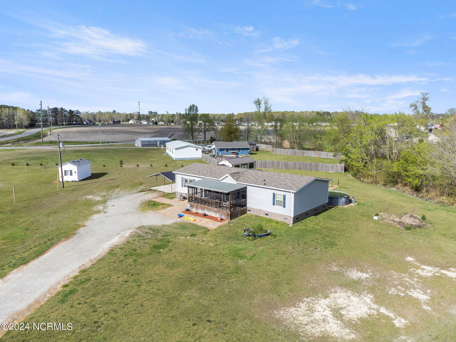 Property Photo:  1119 Woodville Road  NC 27944 