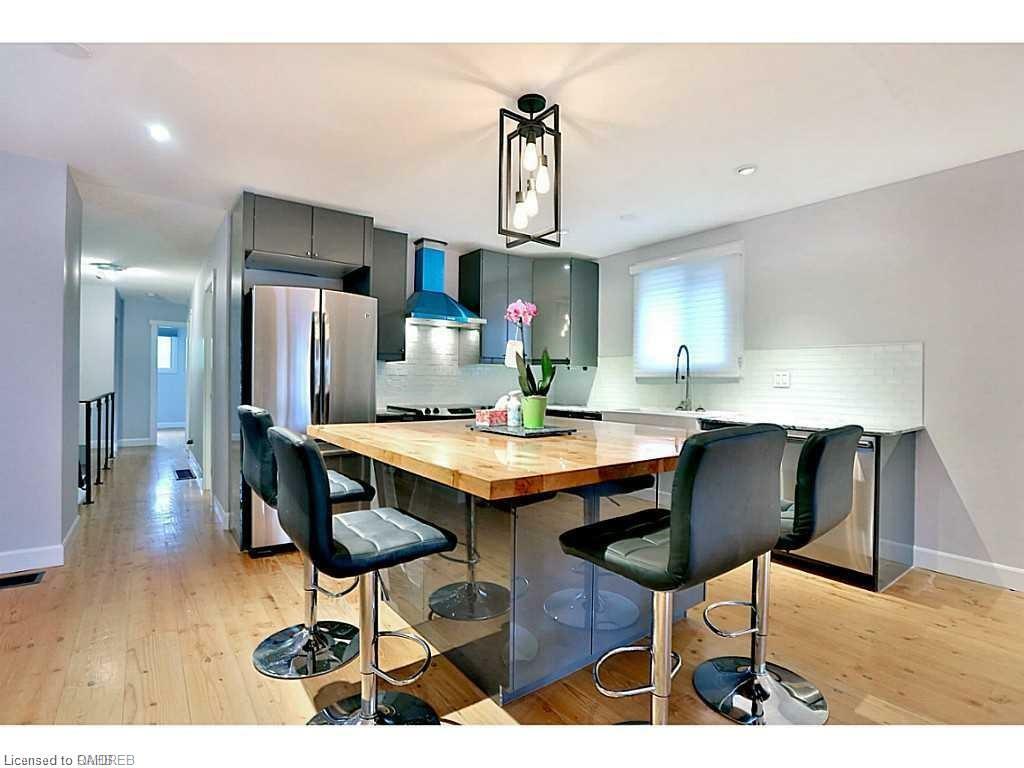 Property Photo:  494 Barton Street E  ON L8L 2Y8 