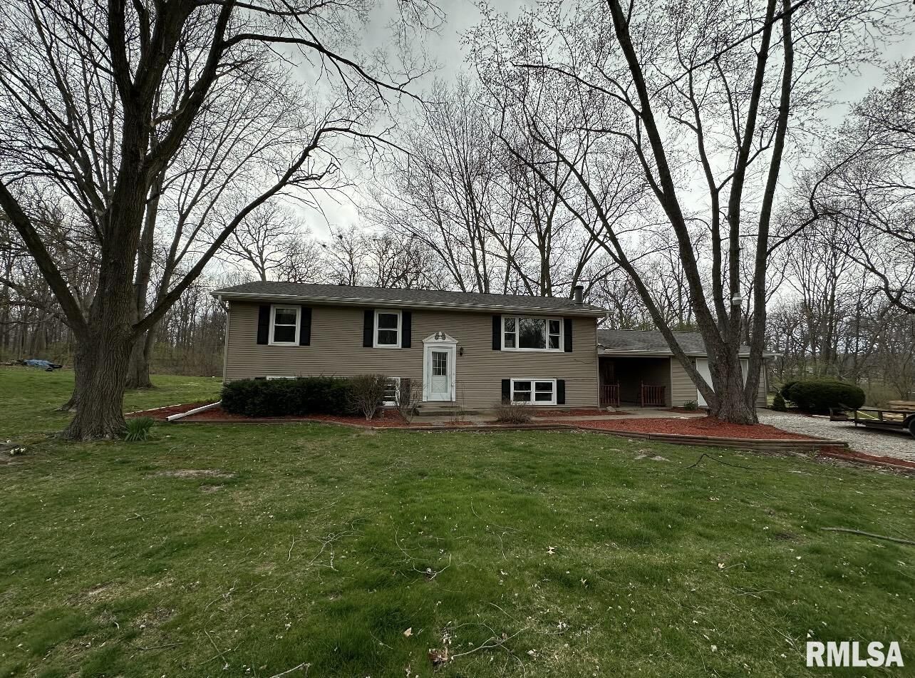 Property Photo: 160 Illini Drive IL 61565