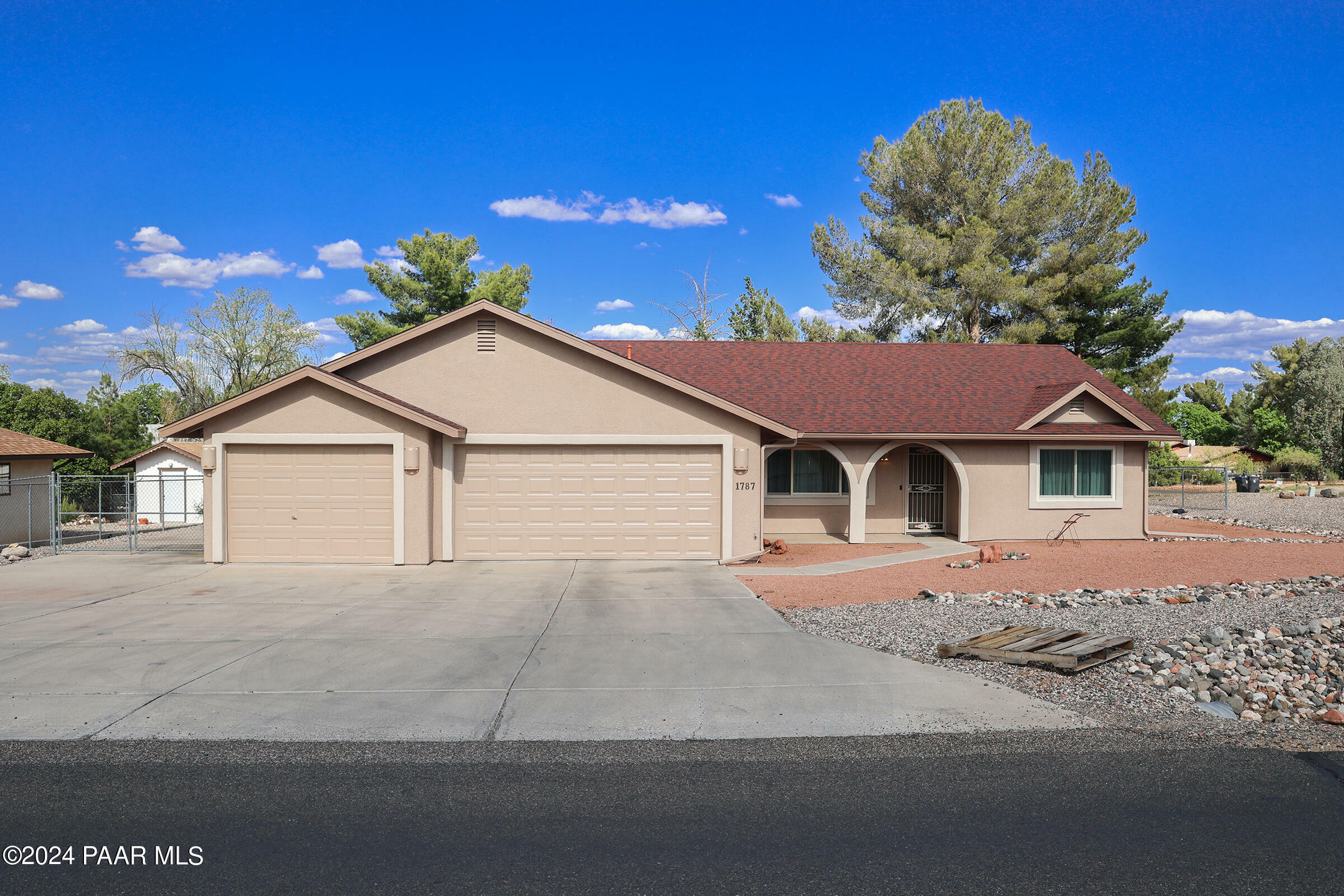 Property Photo:  1787 S Contention Lane  AZ 86326 