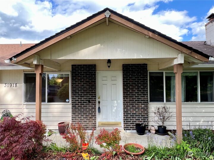 Property Photo:  31918 108th Avenue SE  WA 98092 