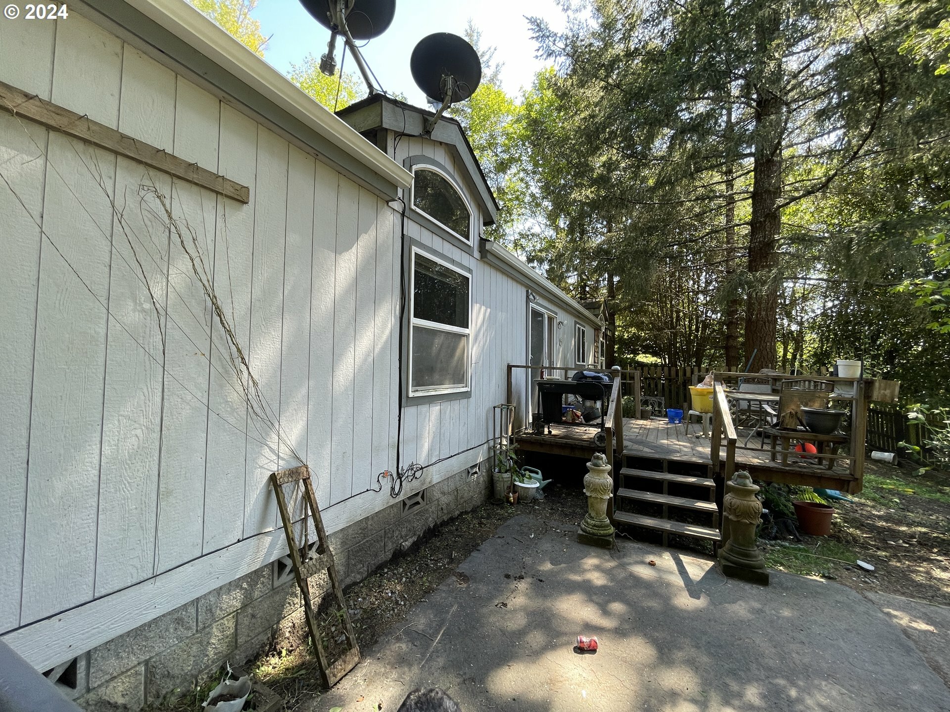 Property Photo:  99804 S Bank Chetco River Rd  OR 97415 