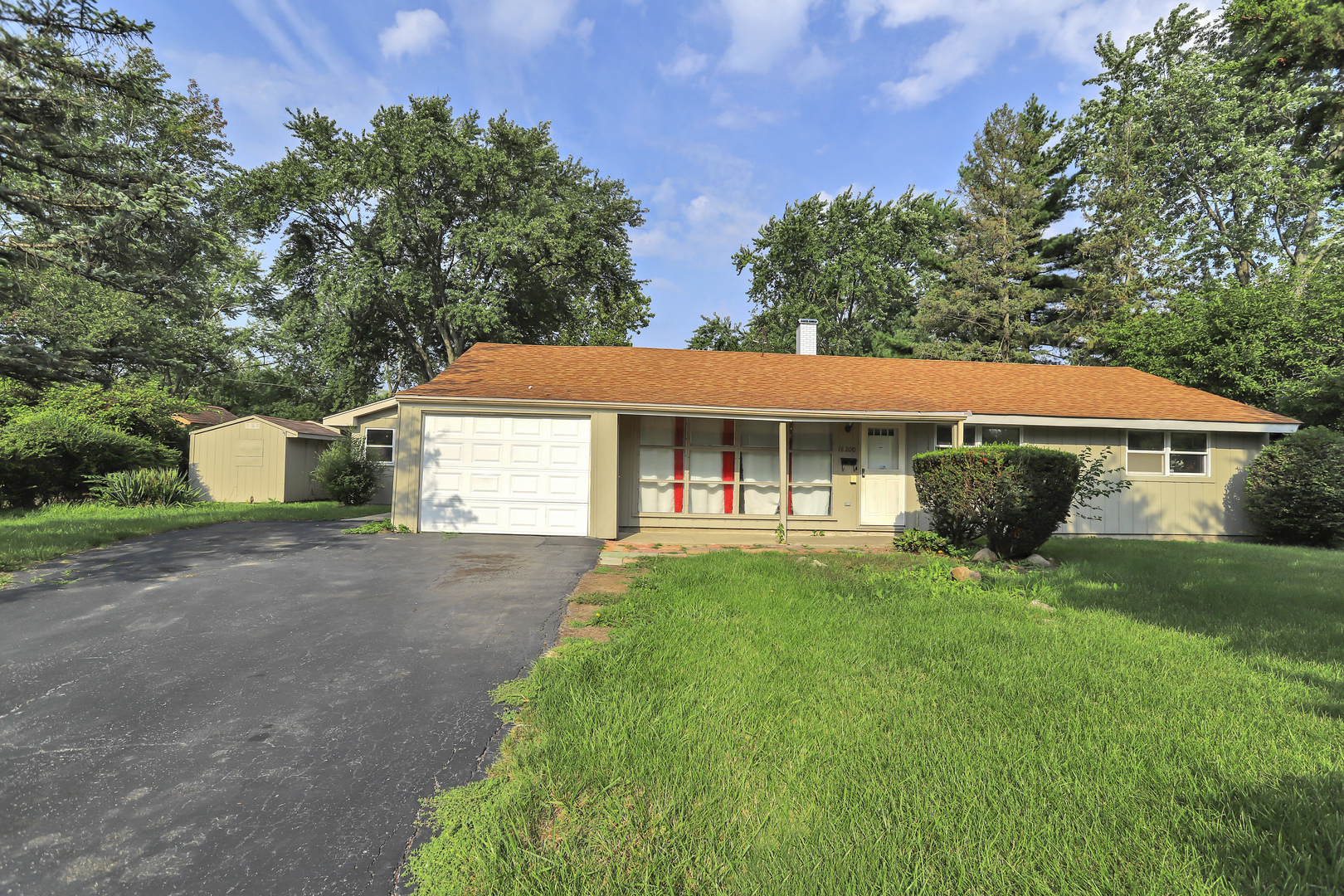 Property Photo:  18200 Anthony Avenue  IL 60478 