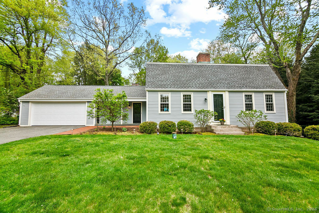 Property Photo:  602 Chestnut Hill Road  CT 06033 