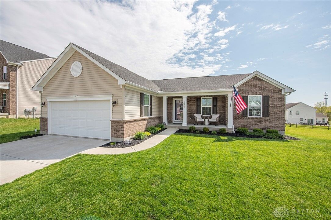 Property Photo: 1241 Autumn Ridge Drive OH 45036