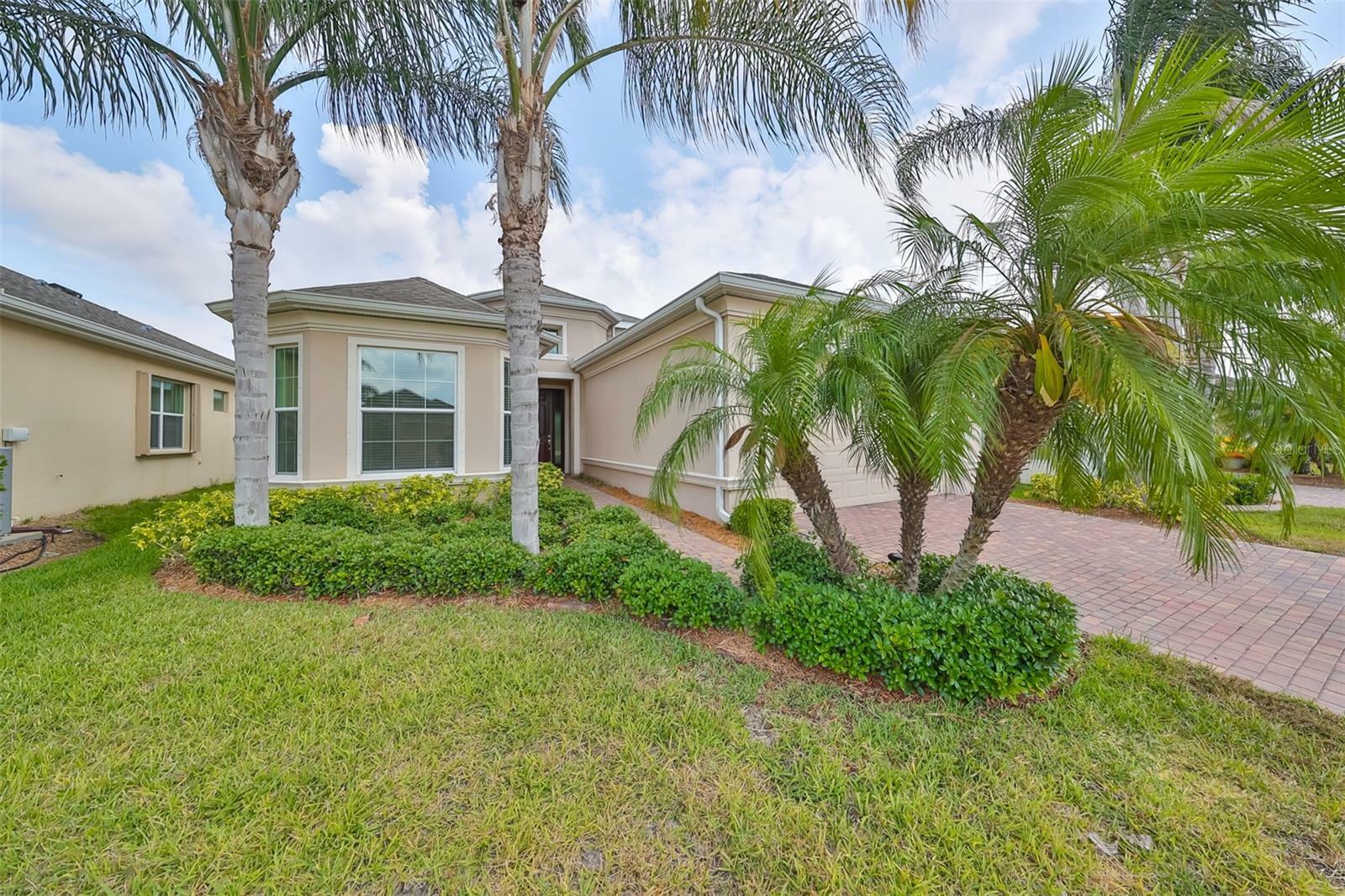 Property Photo:  1817 Pacific Dunes Drive  FL 33573 