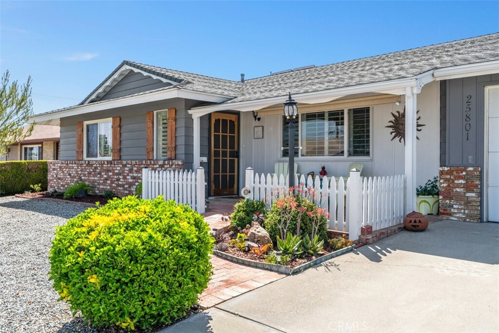 Property Photo:  25801 Middlebury Way  CA 92586 