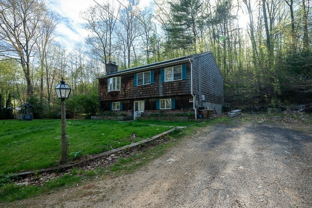 Property Photo:  172 N Brookfield Rd  MA 01068 