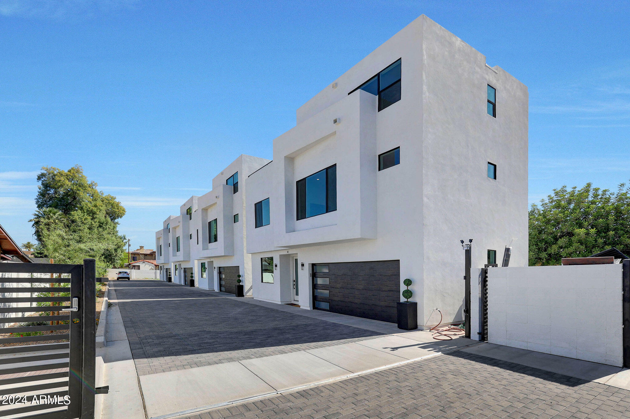 Property Photo:  2130 E Turney Avenue 4  AZ 85016 