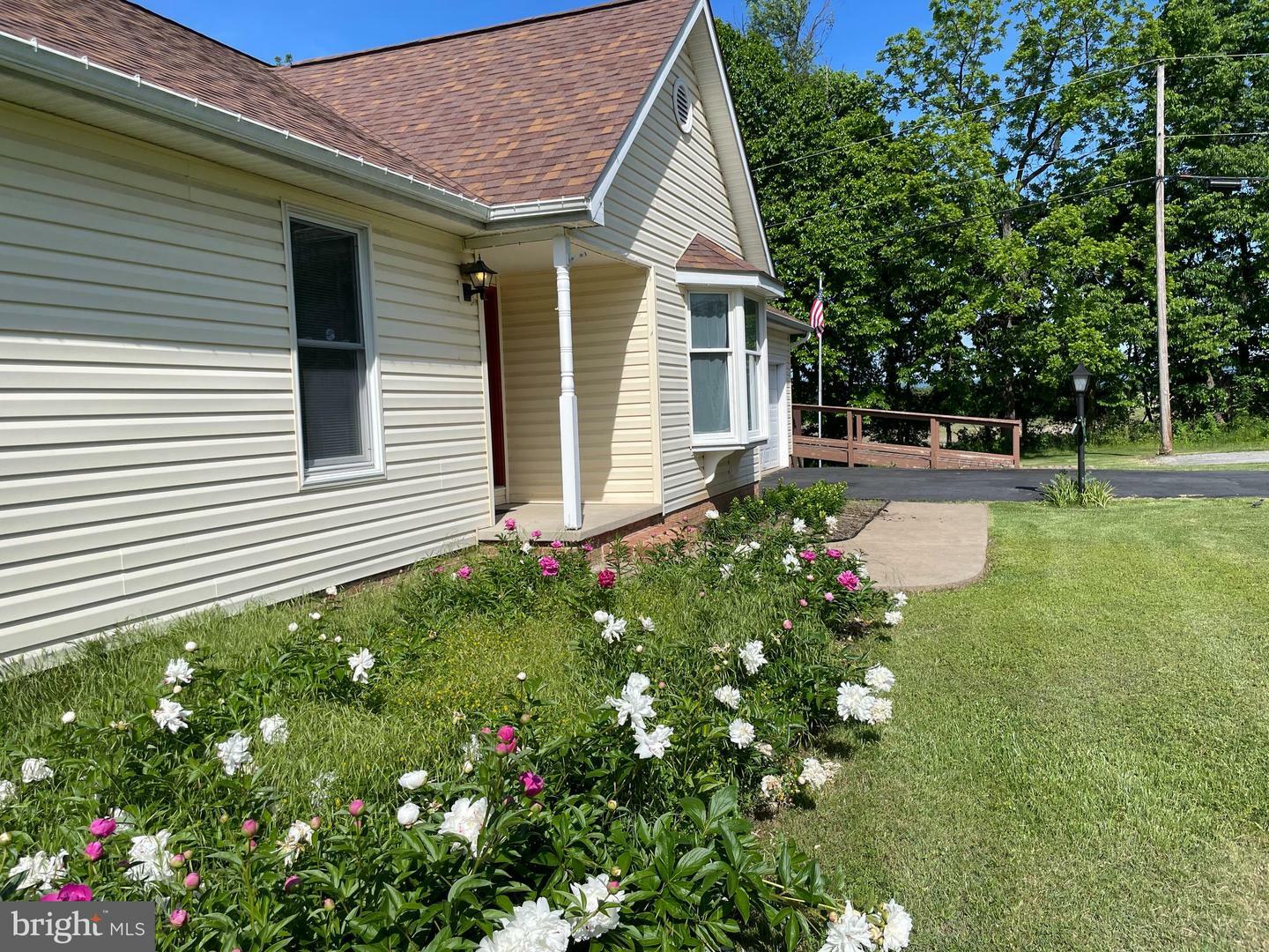 Property Photo:  221 Deerfield Drive  WV 25414 