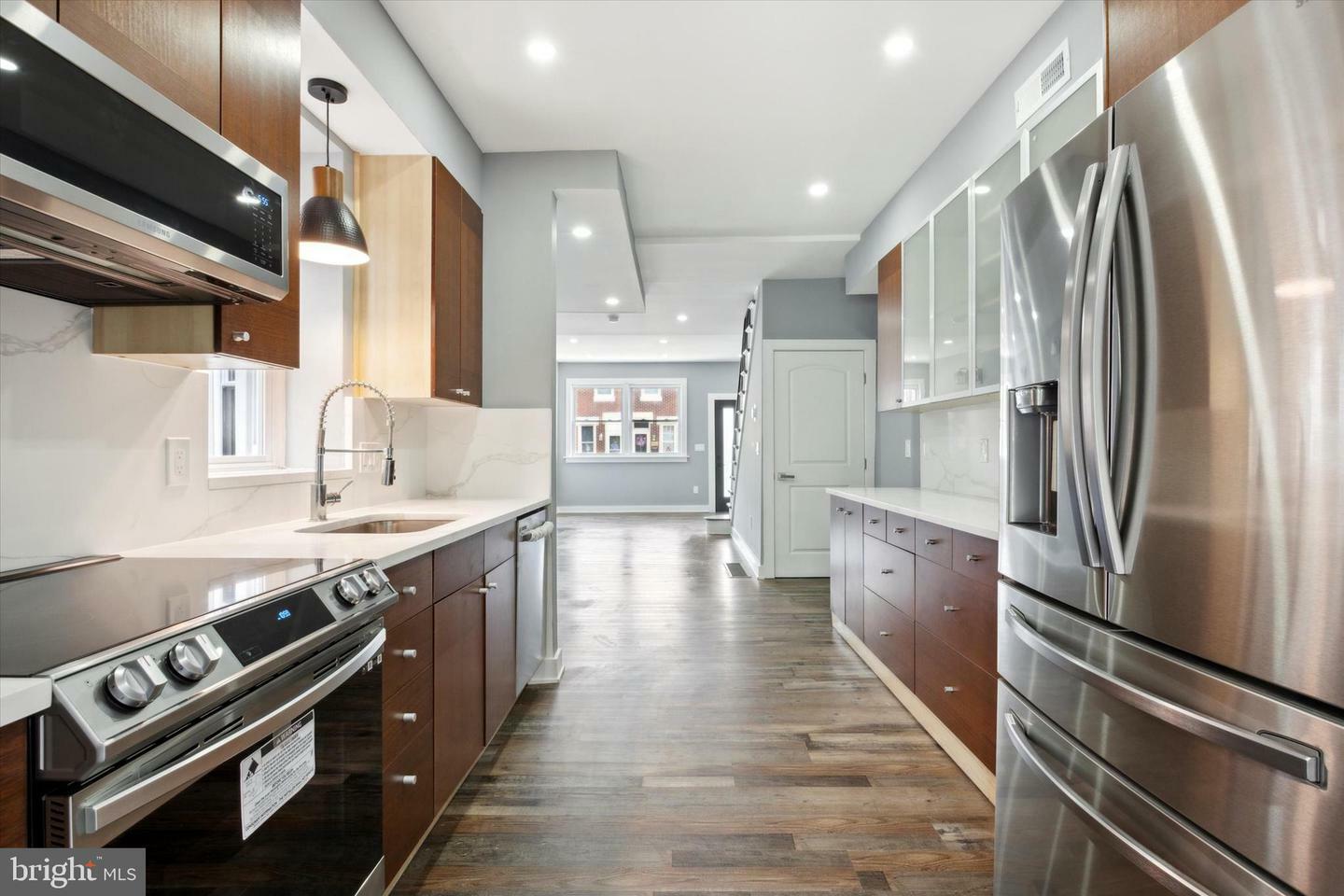 Property Photo: 2512 E Somerset Street PA 19134