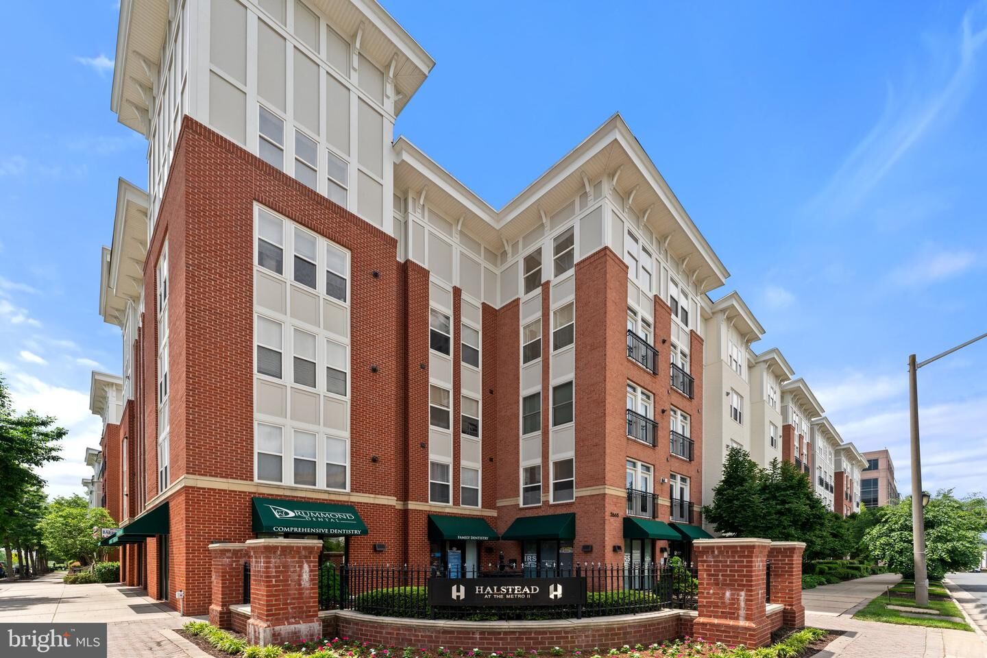 Property Photo: 2665 Prosperity Avenue 421 VA 22031