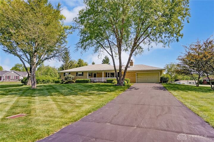 90 Grand Valley Drive  Enon Vlg OH 45323 photo