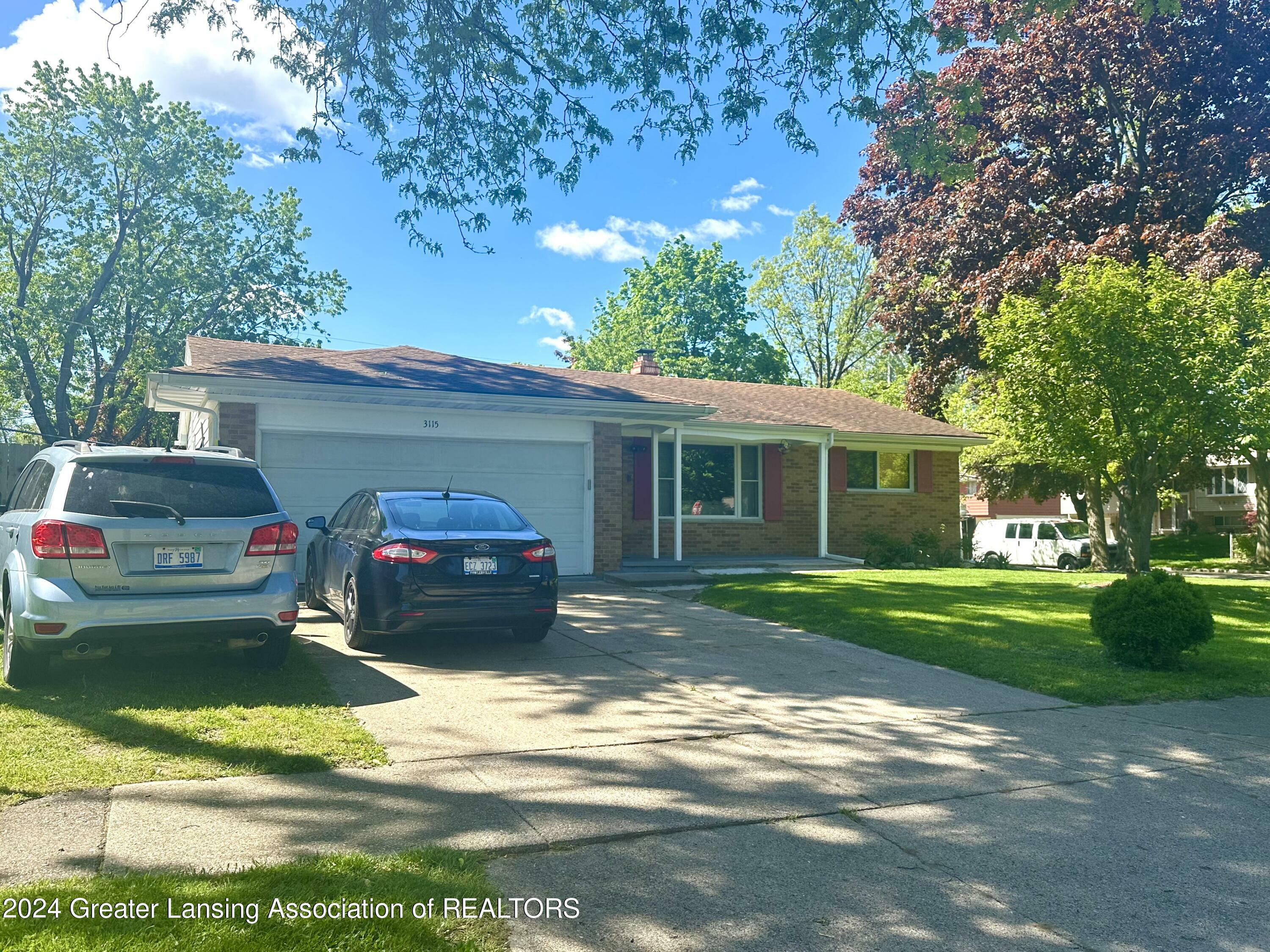 Property Photo:  3115 Glenbrook Drive  MI 48911 