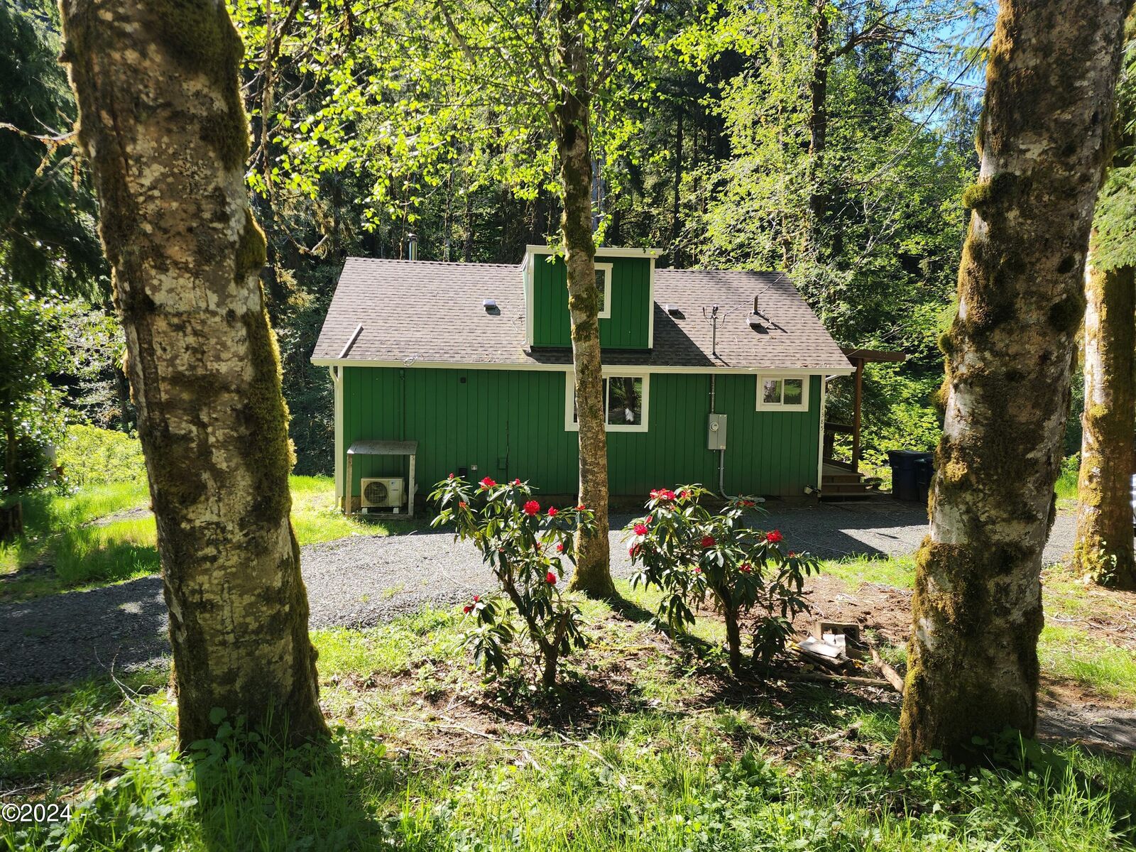 Property Photo:  1385 N Alvord Lane  OR 97368 