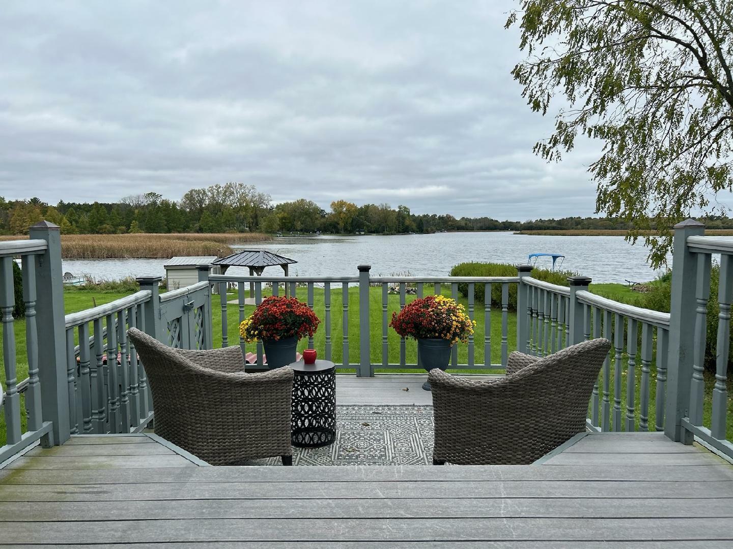 Property Photo: W378s3525 Lake Dr WI 53118