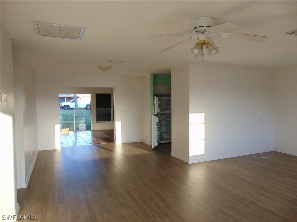 Property Photo:  336 Fleetwood Avenue  FL 33936 