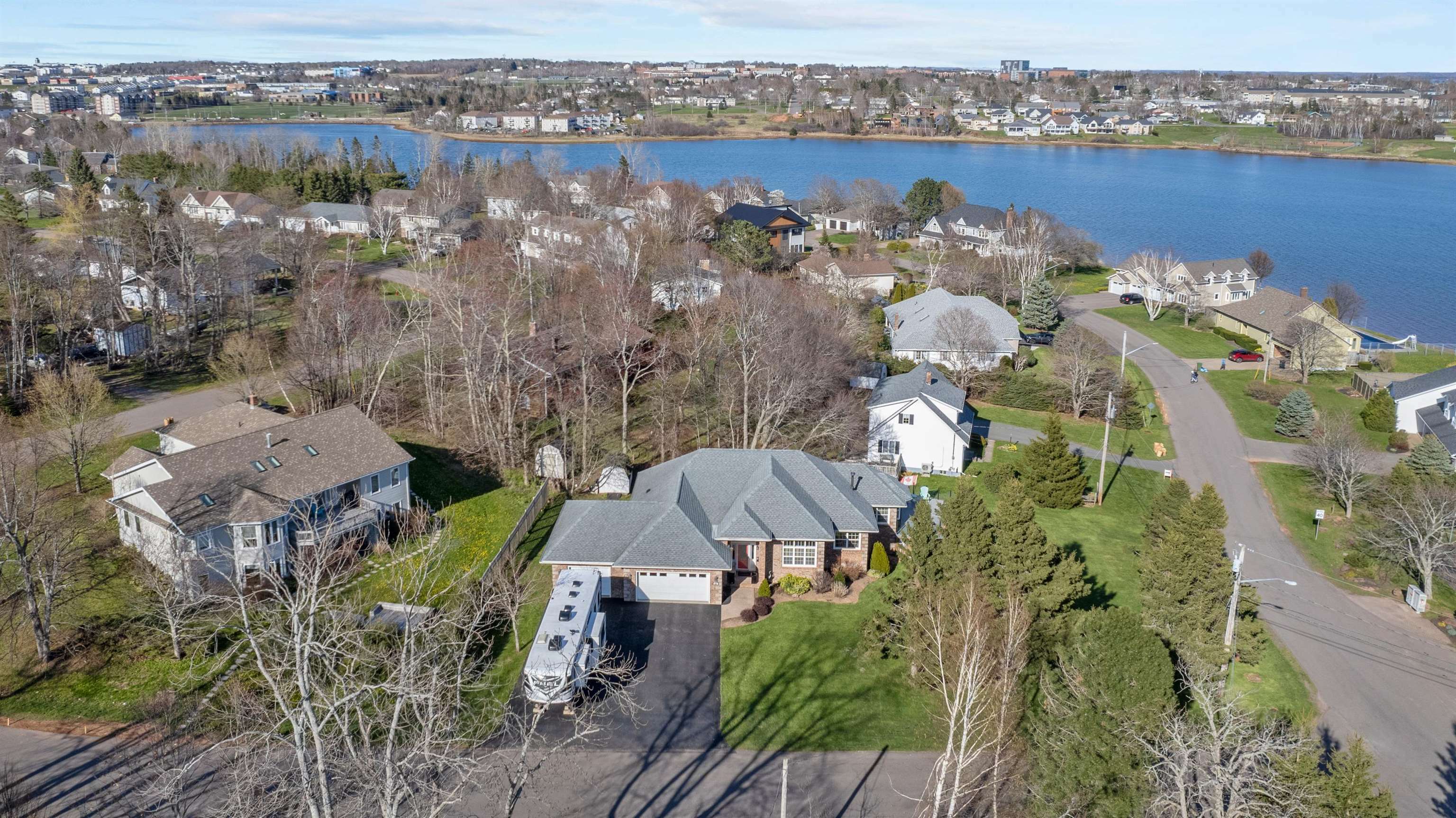 Photo de la propriété:  86 Lewis Point Road  PE C1E 1M6 