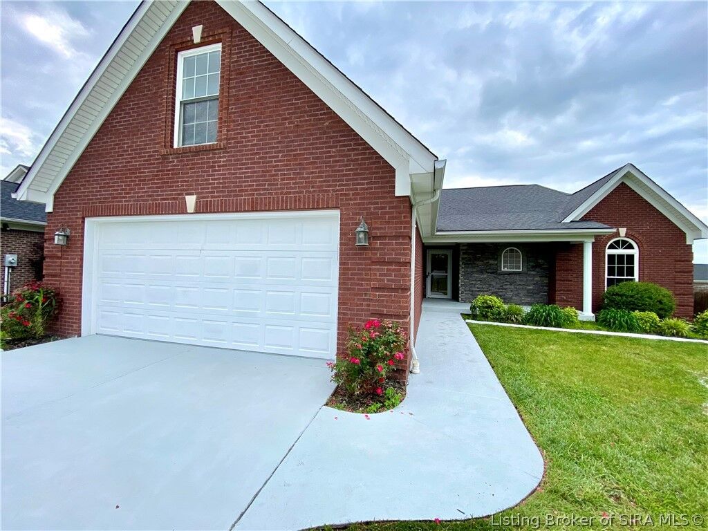 Property Photo: 13823 Deerfield Crossing IN 47143