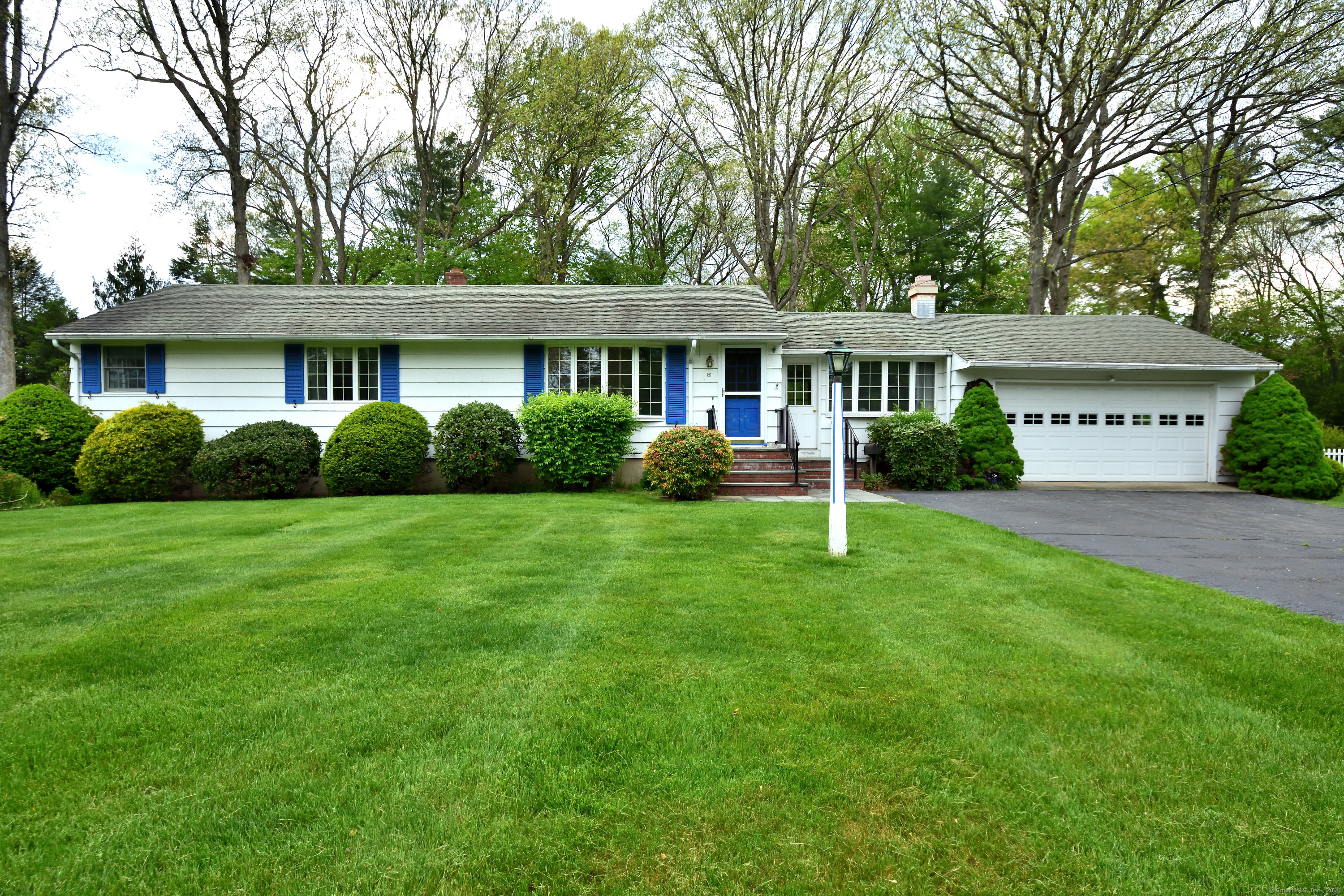 Property Photo:  56 Country Way  CT 06473 