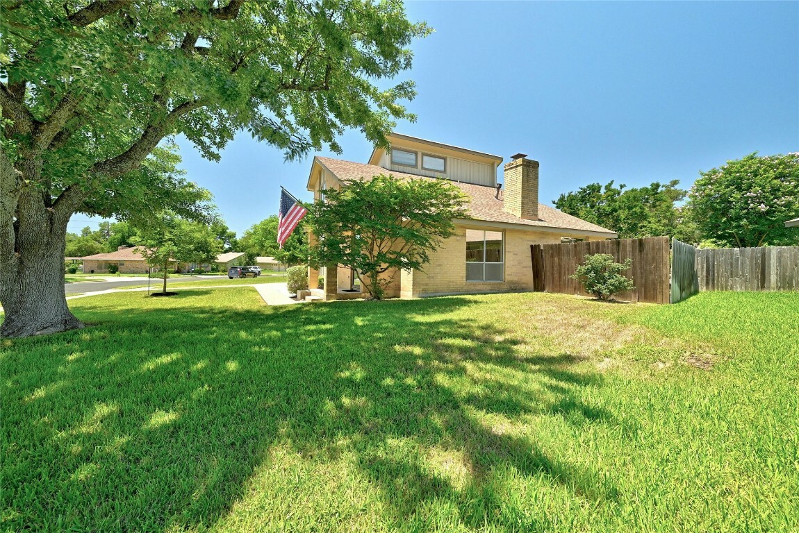 Property Photo:  12206 Waterside Trail  TX 78750 