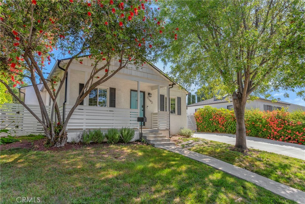 Property Photo:  17542 Miranda Street  CA 91316 