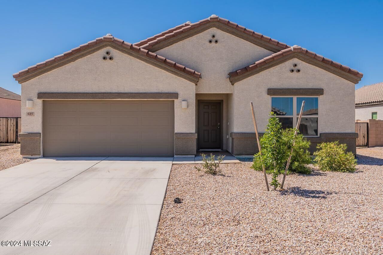 Property Photo:  525 W Grantham Street  AZ 85641 