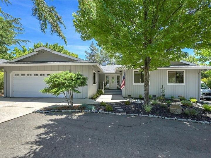 11403 Torrey Pines Drive  Auburn CA 95602 photo