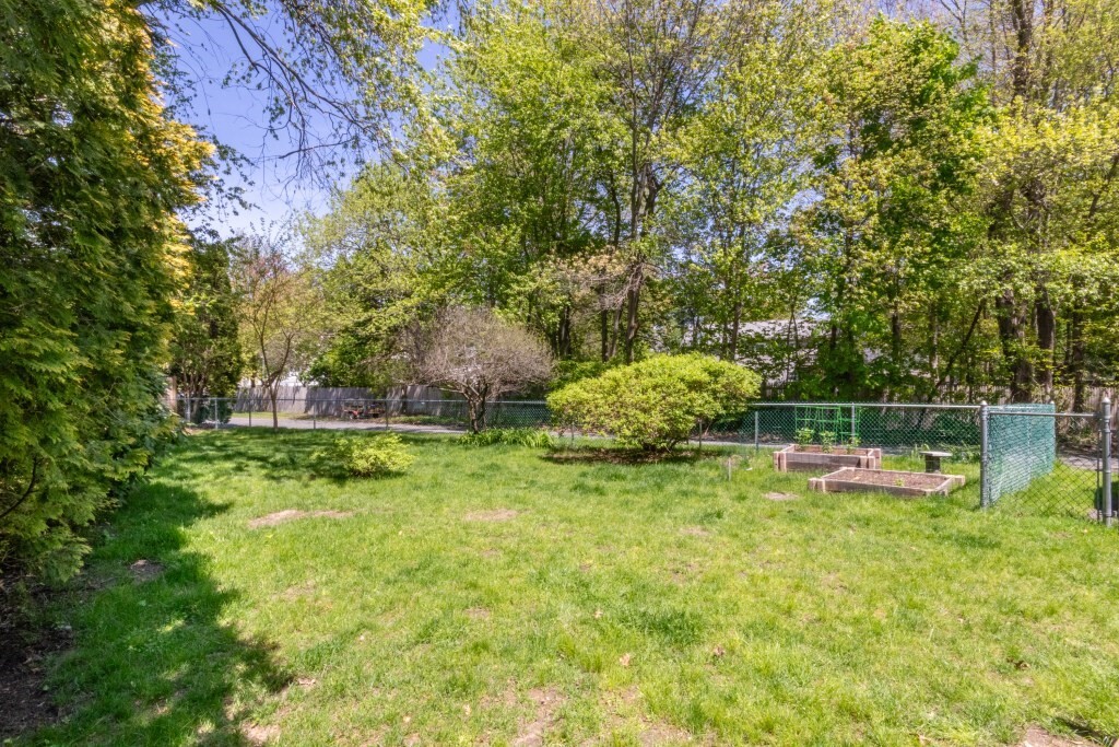 Property Photo: 10 D St 2 MA 01760