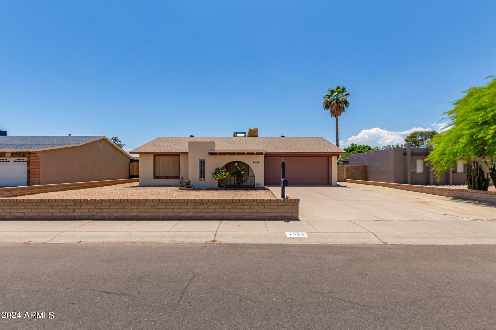 Property Photo:  4055 W Yucca Street  AZ 85029 