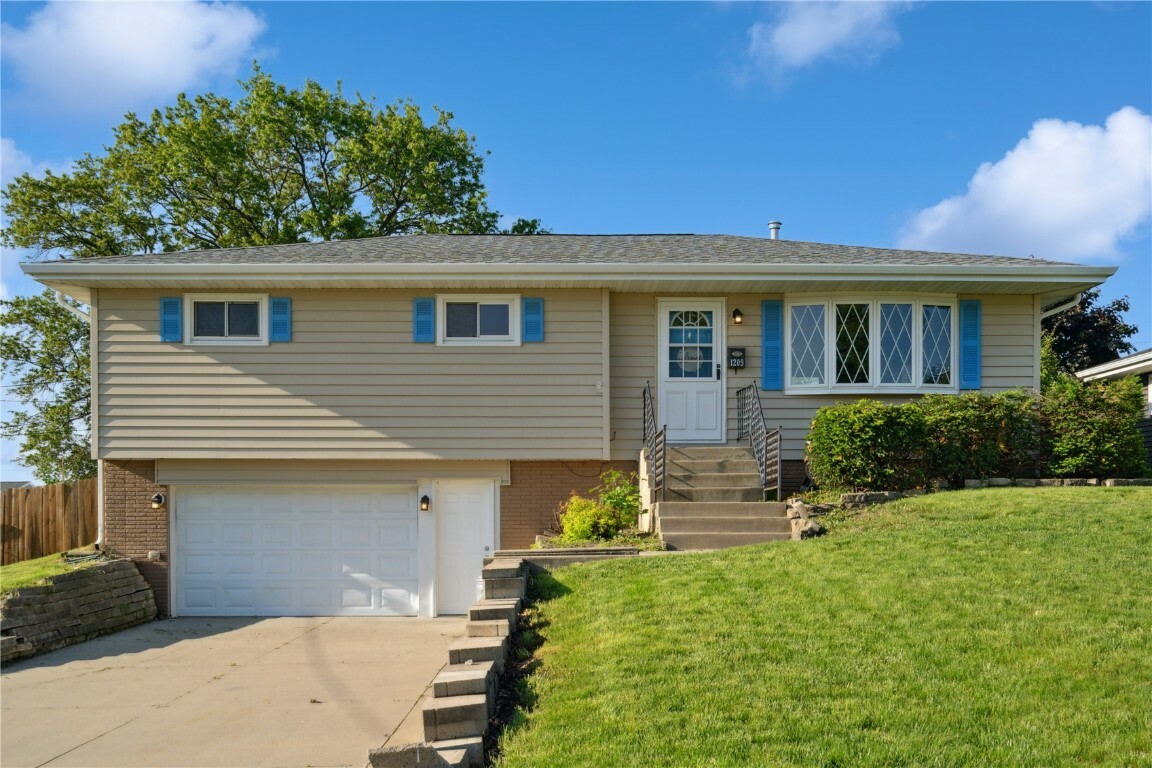 Property Photo:  1209 Raney Street  IA 52233 