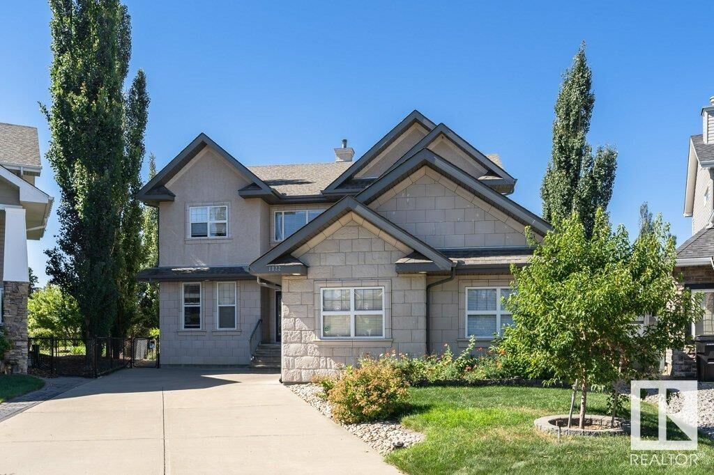 Home for sale in Edmonton 1822 Bowman Point(E) SW, Edmonton, AB T6J 1P7