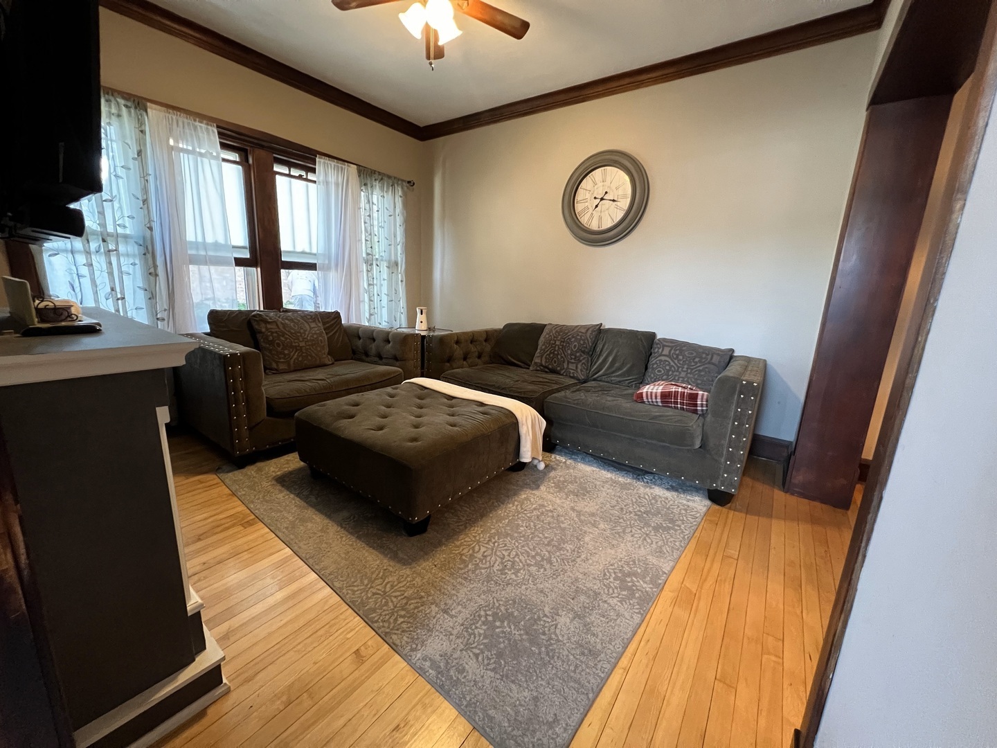 Property Photo:  6326 W Berenice Avenue  IL 60634 