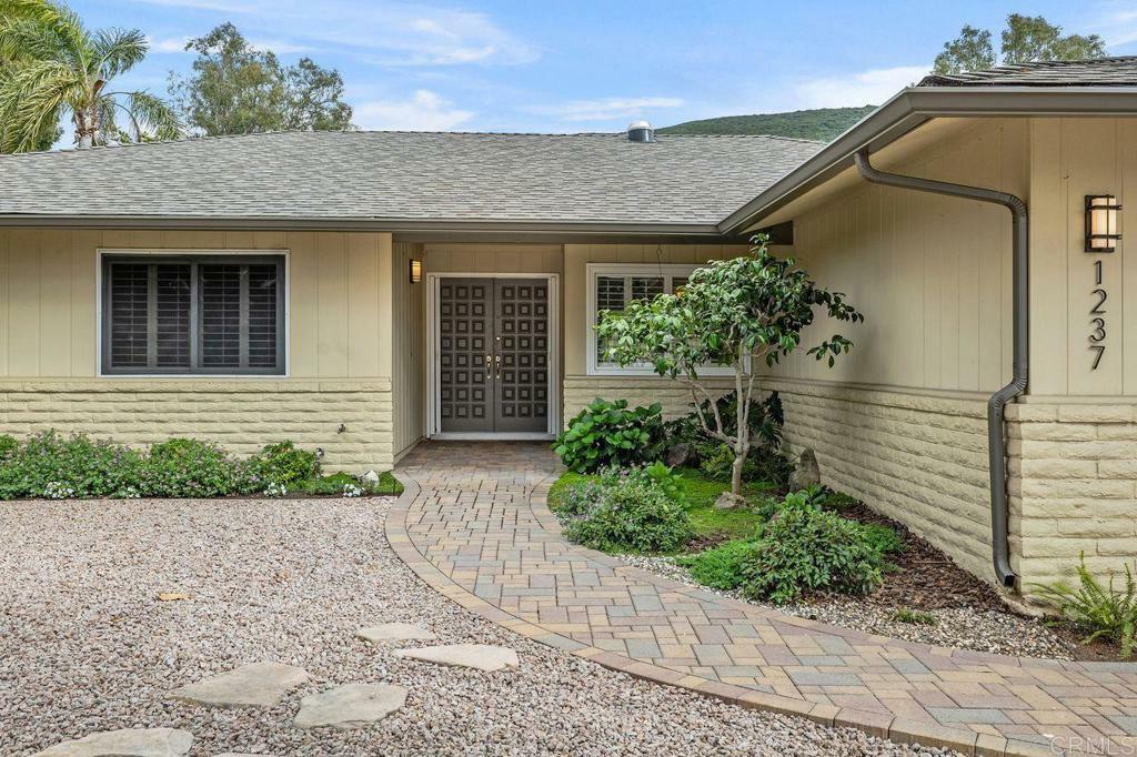 Property Photo:  1237 San Julian Dr.  CA 92078 