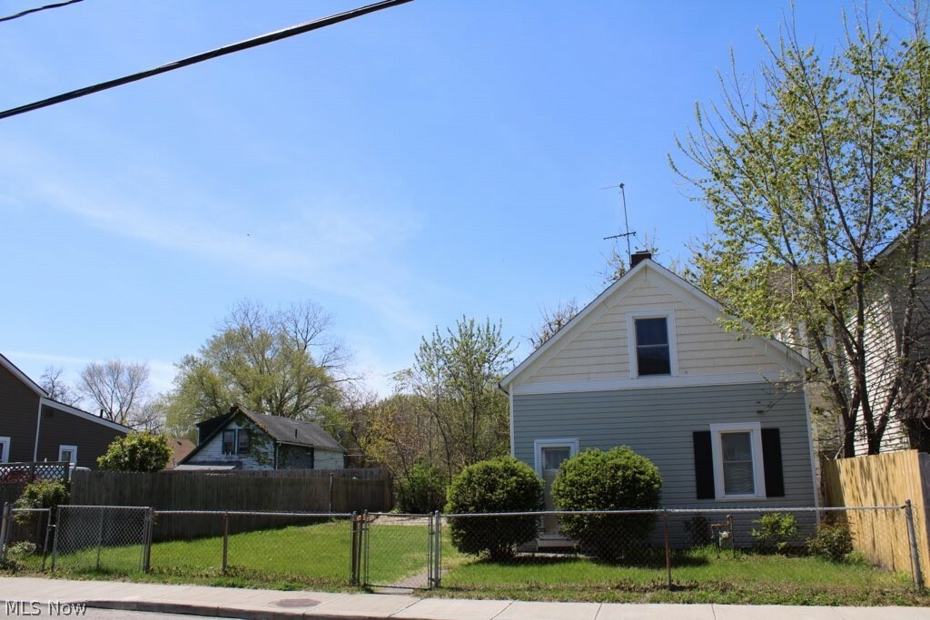 Property Photo:  2612 W 27th Street  OH 44113 