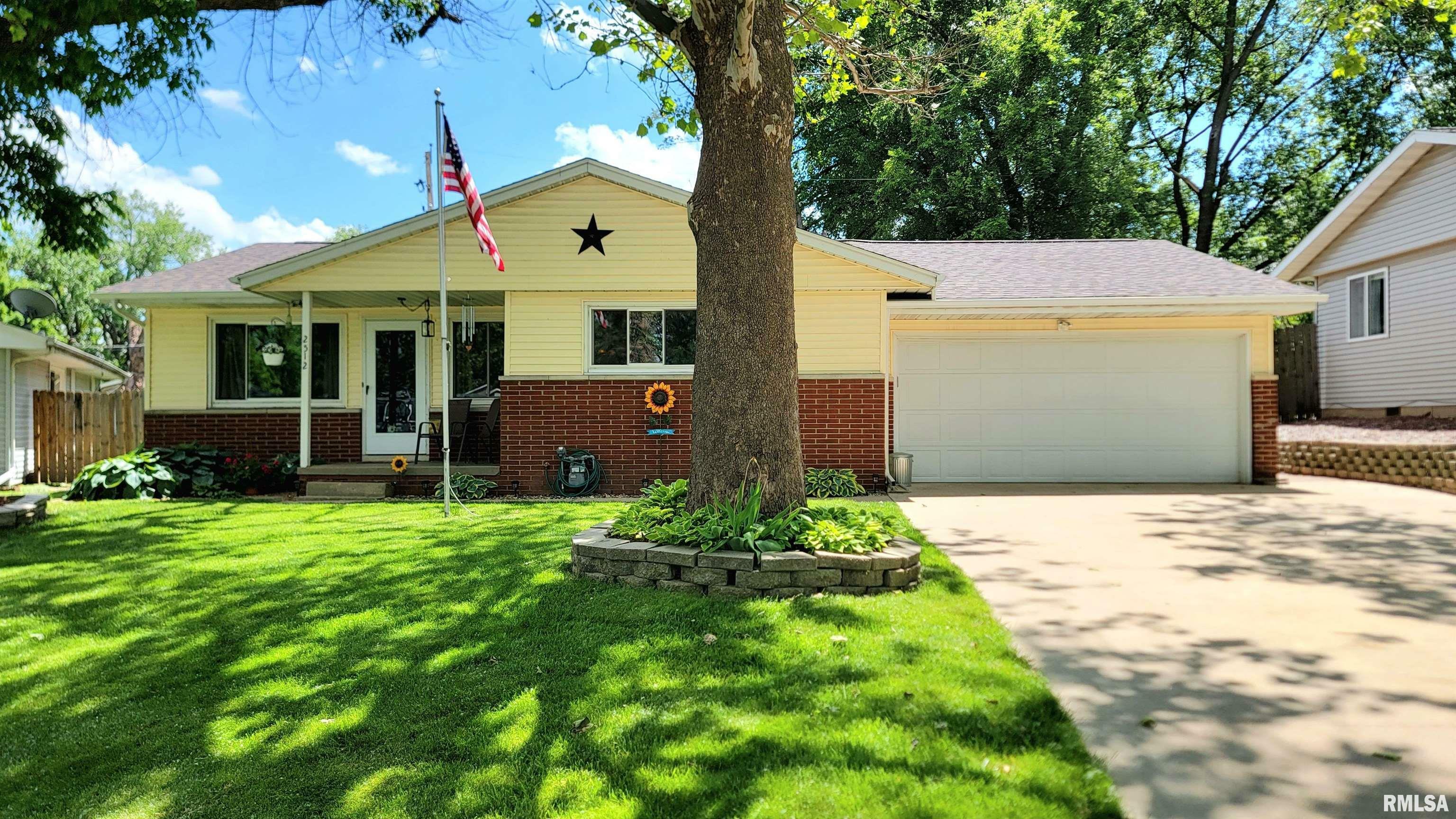 Property Photo:  2512 W Marian Court  IL 61614 